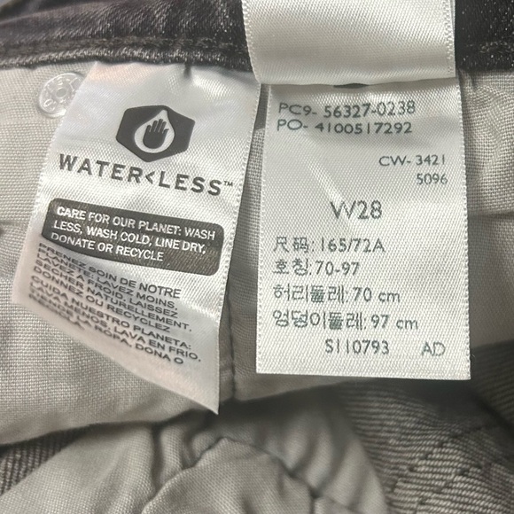 Levi’s 501 Original Denim Short Size 28 - Picture 3 of 6